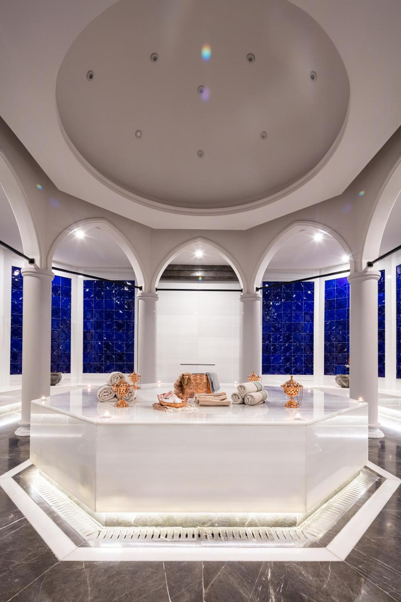 Karavansaray Turkistan Harbour Hotel -Flying Theatre Access Екстер'єр фото Turkish bath at the Four Seasons Hotel, Istanbul