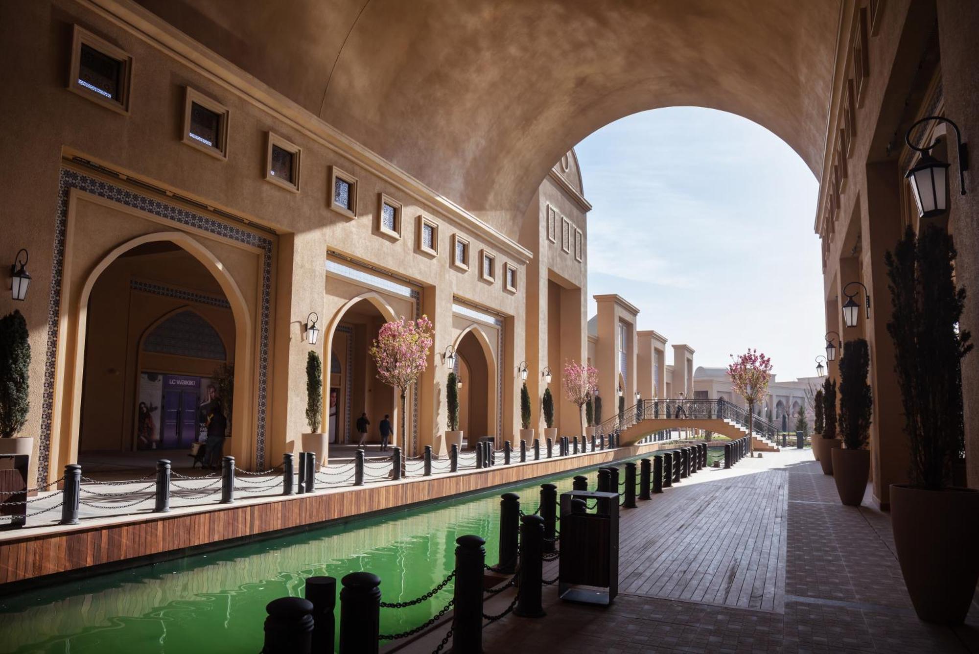Karavansaray Turkistan Harbour Hotel -Flying Theatre Access Екстер'єр фото The Venetian Resort